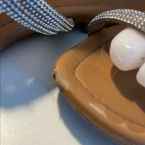 Rouge! Gold and Silver Sandals with Metallic Floral Design - Picture 9 of 12